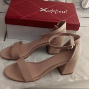 Ladies size 9. 2/$10